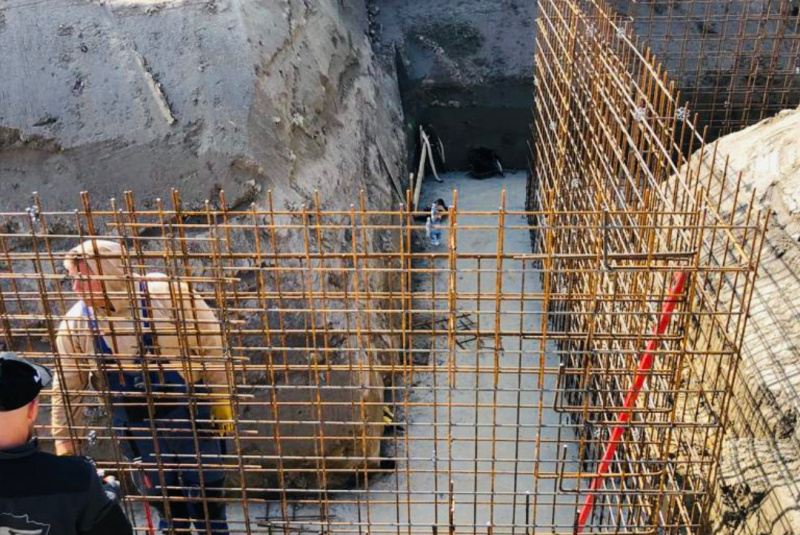 Stavebný denník - zoznam / Realizačné oddelenie: Oporný múr budúceho jazierka - foto Stavebný denník - zoznam / Realizačné oddelenie: Oporný múr budúceho jazierka - foto