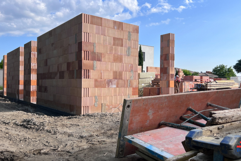 Stavebný denník - zoznam / Manažérske oddelenie: Kontrolný deň realizácie projektu stavby domu CUR23 Kittsee, Rakúsko - foto