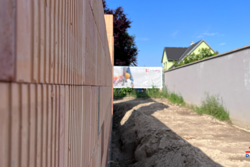 Stavebný denník - zoznam / Manažérske oddelenie: Kontrolný deň realizácie projektu stavby domu CUR23 Kittsee, Rakúsko - foto