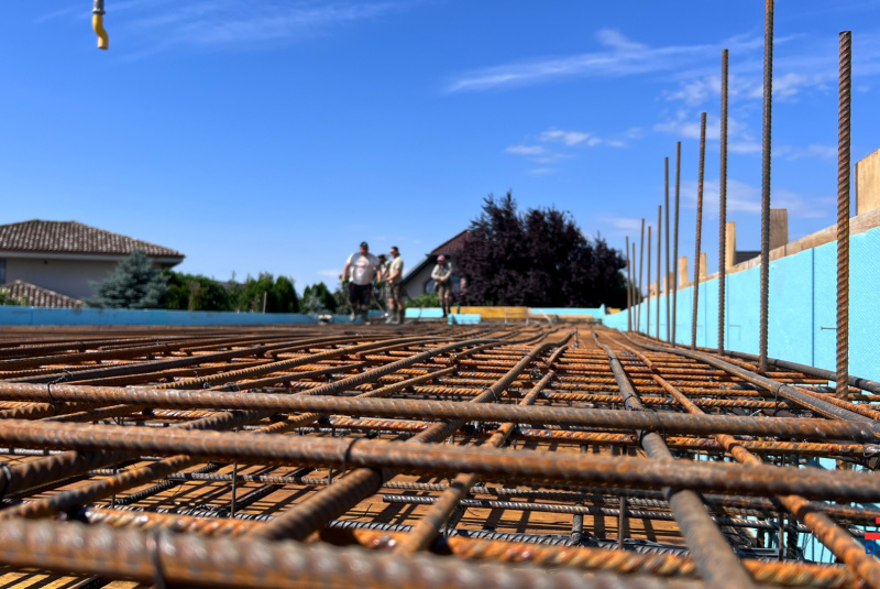 Stavebný denník - zoznam / Realizačné oddelenie: Betónujeme stropnú dosku projektu stavby rodinného domu CUR23 Kittsee, Rakúsku - foto Stavebný denník - zoznam / Realizačné oddelenie: Betónujeme stropnú dosku projektu stavby rodinného domu CUR23 Kittsee, Rakúsku - foto