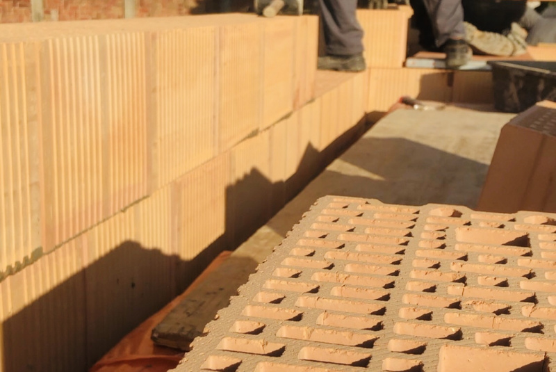 Stavba domu Berg 1, Rakúsko / - video Stavba domu Berg 1, Rakúsko / - video