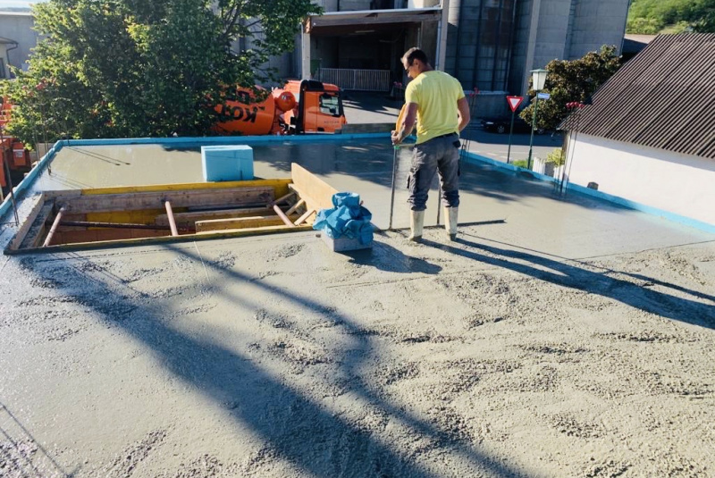 Stavba domu Berg 1, Rakúsko / - video Stavba domu Berg 1, Rakúsko / - video