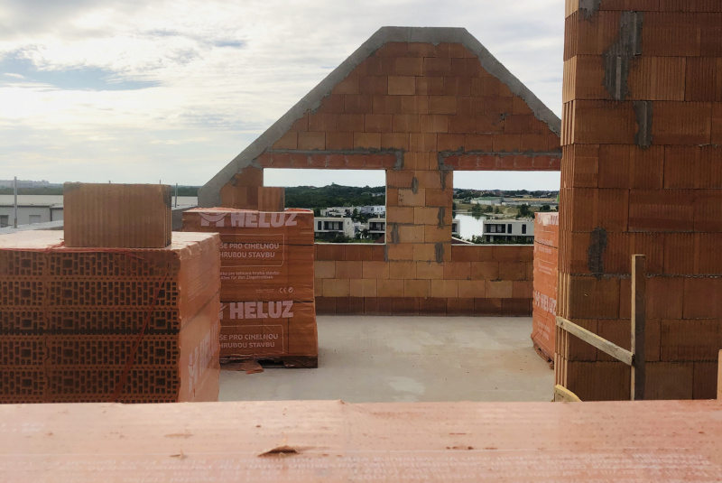 Stavba domu Berg 1, Rakúsko / - video Stavba domu Berg 1, Rakúsko / - video