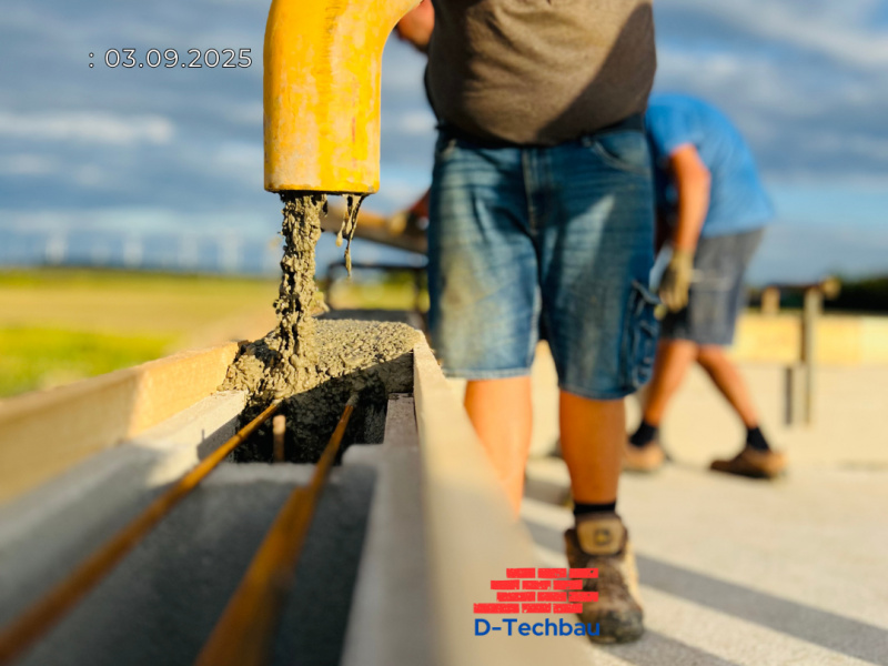 RD COR25 Betonáž debniacich tvárnic atiky plochej strechy RD COR25 Betonáž debniacich tvárnic atiky plochej strechy