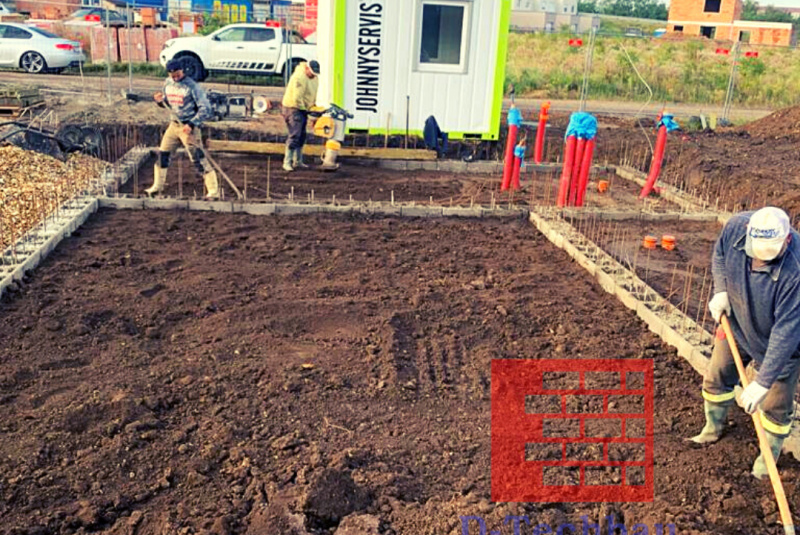 Stavba domu v Rakúsku - RD Davi21 Neudorf bei Parndorf - Zhutnený spätný zásyp Stavba domu v Rakúsku - RD Davi21 Neudorf bei Parndorf - Zhutnený spätný zásyp