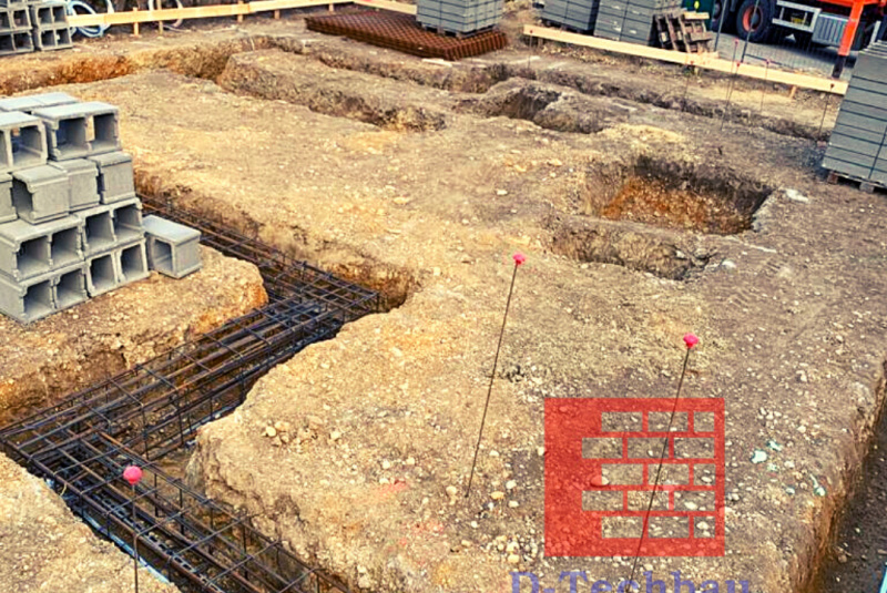 Stavba domu v Rakúsku - RD Polj21 Hainburg an der Donau - Výstuž základových pásov Stavba domu v Rakúsku - RD Polj21 Hainburg an der Donau - Výstuž základových pásov