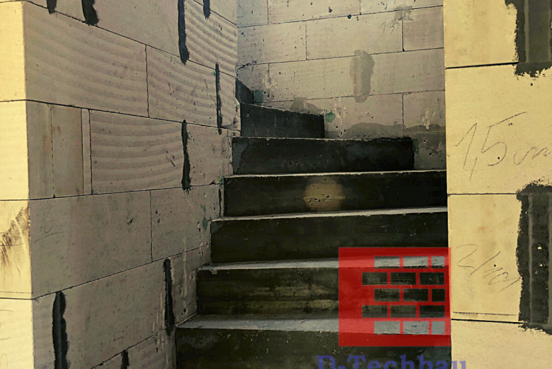 Stavba domu v Rakúsku - RD Polj21 Hajnburg an der Donau - Železobetónové schody Stavba domu v Rakúsku - RD Polj21 Hajnburg an der Donau - Železobetónové schody