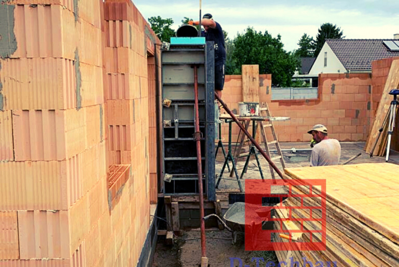 Stavba domu v Rakúsku - RD Vrab21 Kittsee - Debnenie železobetónového stĺpa Stavba domu v Rakúsku - RD Vrab21 Kittsee - Debnenie železobetónového stĺpa