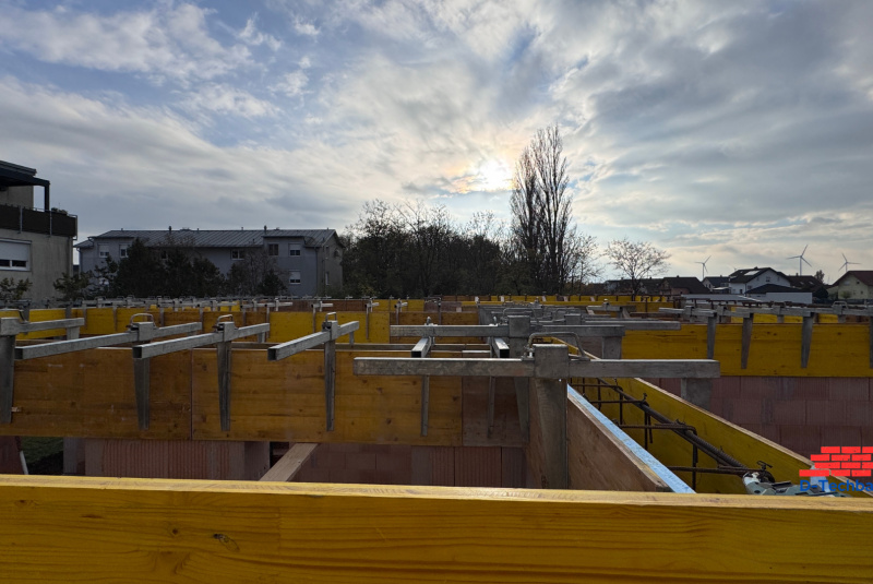 Debnenie a výstuž venca (foto 4.)