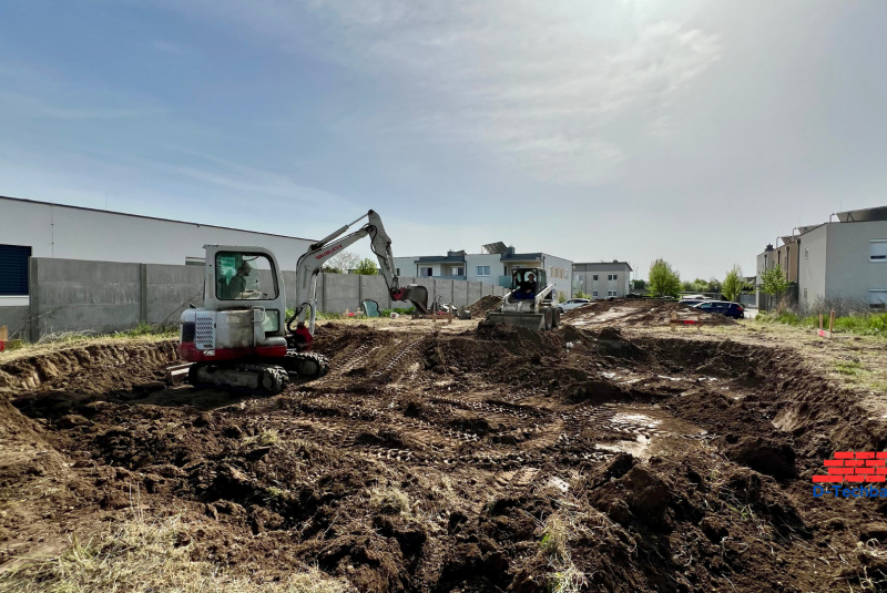 Stavba domu v Rakúsku ADA25 Gattendorf (Odkopávka) Stavba domu v Rakúsku ADA25 Gattendorf (Odkopávka)