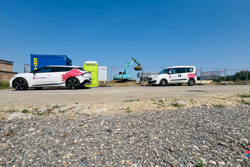 Stavba domu v Rakúsku RD DZI24, Gattendorf, Stavenisko Stavba domu v Rakúsku RD DZI24, Gattendorf, Stavenisko