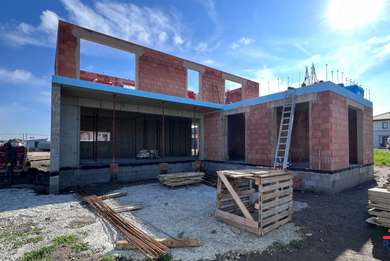 Stavebná firma Rakúsko RD NIK23, Pama Hrubá stavba 2NP (02) Stavebná firma Rakúsko RD NIK23, Pama Hrubá stavba 2NP (02)